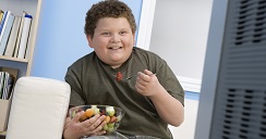 sobrepeso-obesidad-niños-malos-habitos-comer-2