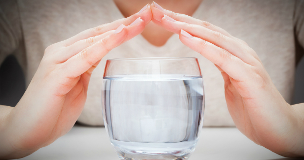 expandir virtual Barrio Consumo excesivo de agua puede ser peligroso para la salud