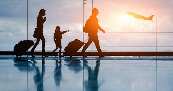 7 tips para viajar de forma segura con un niño