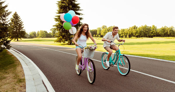 Qué ropa es segura al andar bicicleta? - ClikiSalud.net | Fundación Carlos