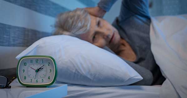 Buenos hábitos de sueño en personas mayores
