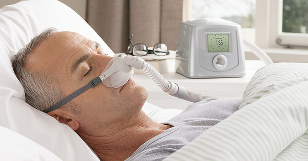 Terapia con CPAP para apnea del sueño, ¿aumenta niveles de